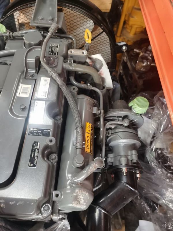 ISUZU エグババターエンジン 4JJ1-XDJAG-01-C3 工業用