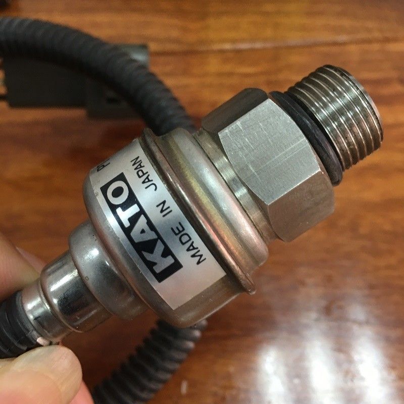 カト高圧センサースイッチ 24V 掘削機用油圧スイッチ