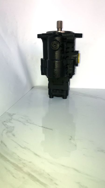 NACHI オリジナル 1.5 トンの掘削機 ミニピストンポンプ PVD-0B-18P PC15 黒色